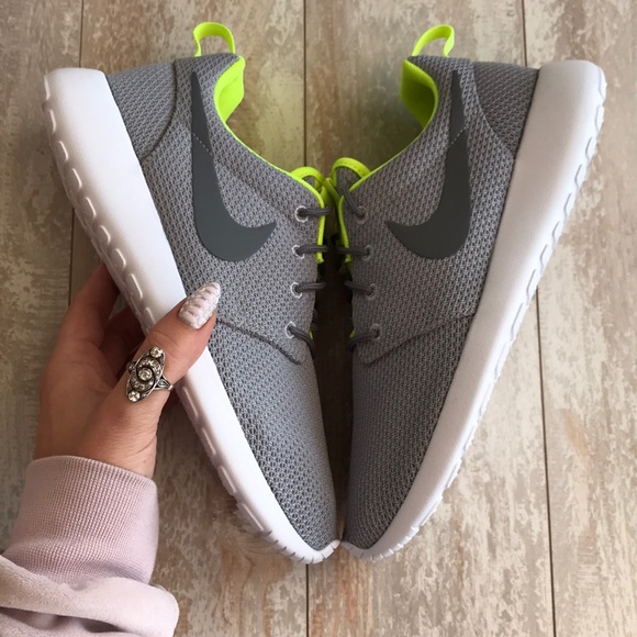 NWT Nike ID Roshe One Custom Grey - Picture 5 of 7